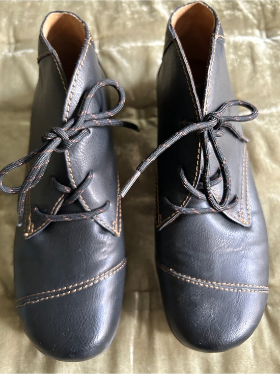 boc Shoes - boc Black Leather Lace-Up Ankle Booties